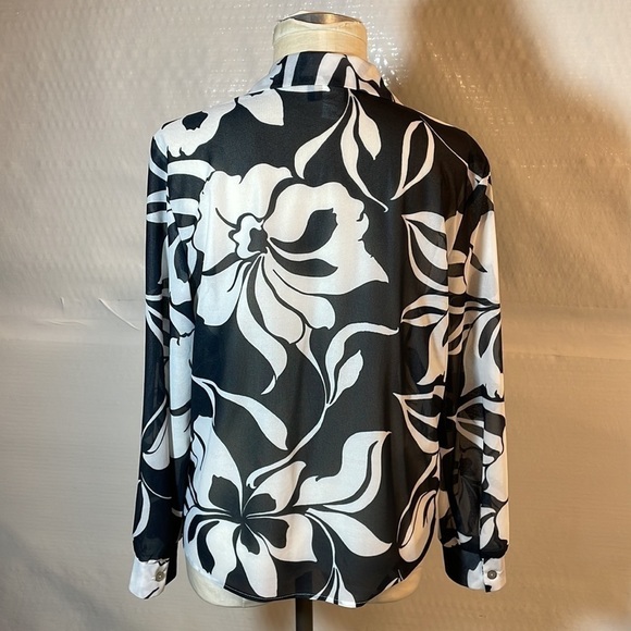 WILLOW Ridge button up blouse size XL - Picture 4 of 8